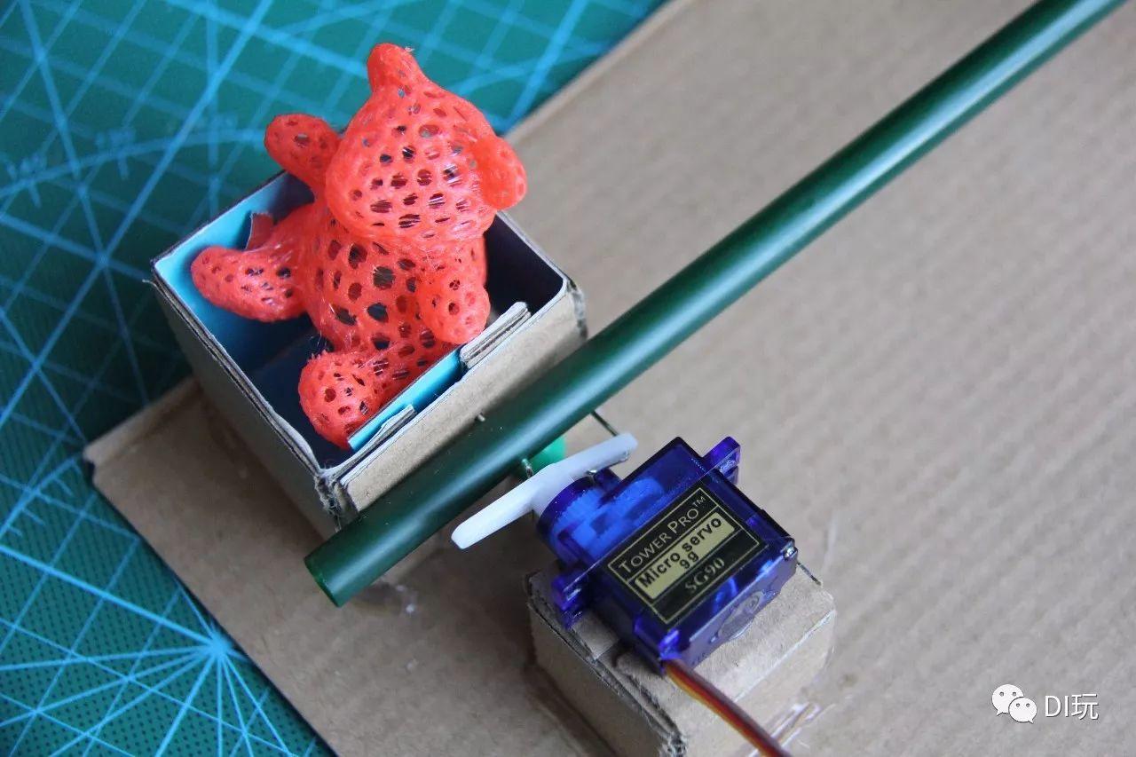 [微课]小米趣玩BBC micro:bit 16 火鸡狩猎者