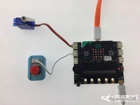 Micro:bit 物联网课程系列：舵机自动门