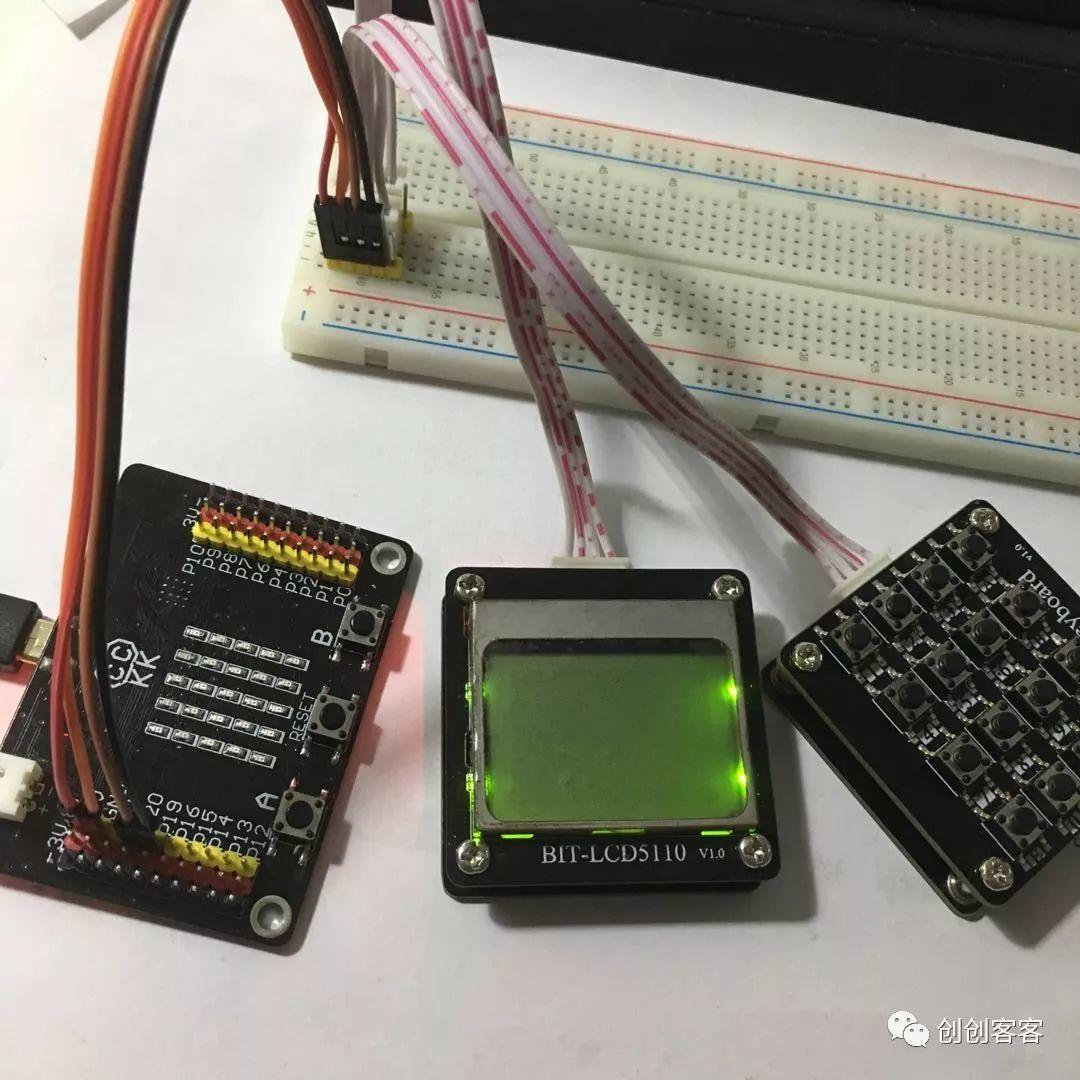 Micro:bit图形化编程实现计算器