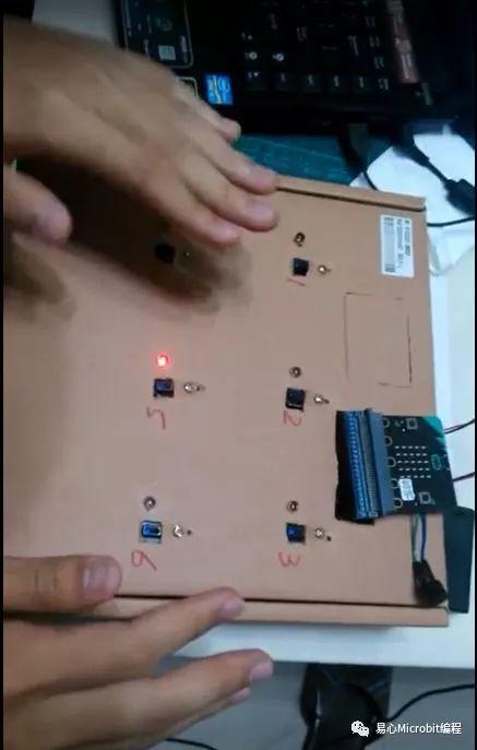 Micro:bit 创意课程系列：打地鼠游戏