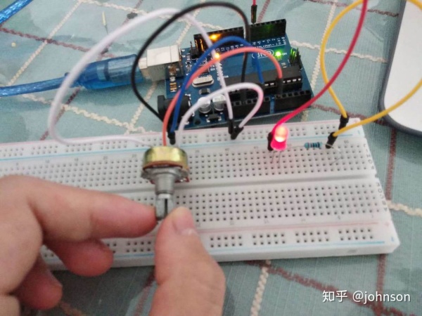 Arduino 菜鸟通俗版解读系列(1)数字接口/模拟接口 Arduino 菜鸟通俗版解读系列(1)数字接口/模拟接口