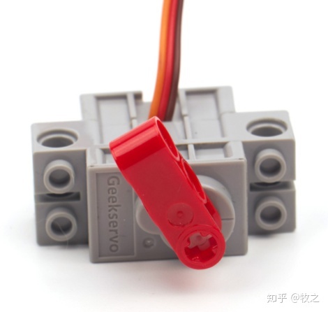 Robot:bit+两种Geekservo 乐高格斗战车 Robot:bit+两种Geekservo 乐高格斗战车