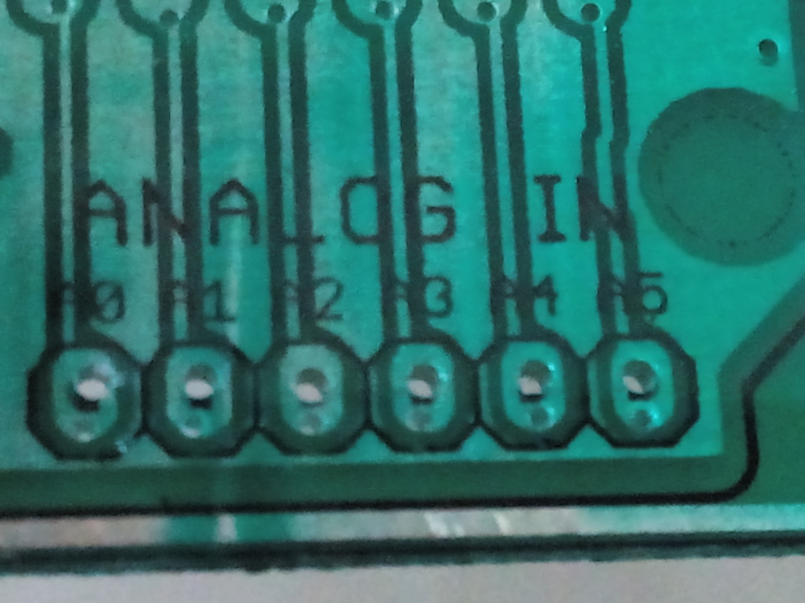 Arduino PCB钻孔