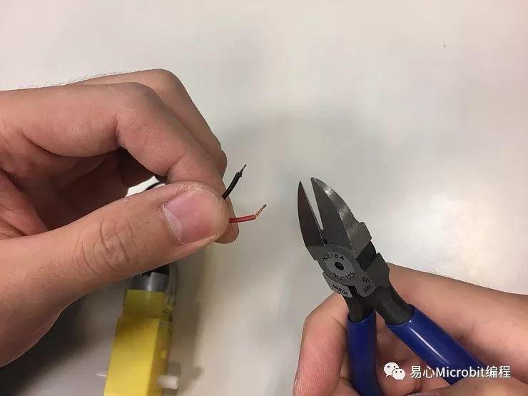 遥控车课程系列：简单制作自走车(车体部分)