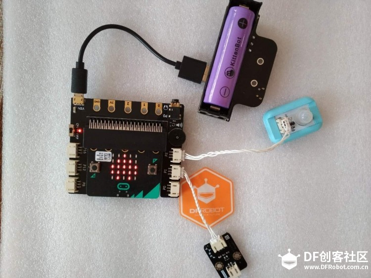 Micro:bit 40 小熊熊的新灯笼 Micro:bit 40 小熊熊的新灯笼