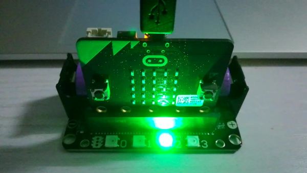 项目活动20：Robot:bit RGB LEDs