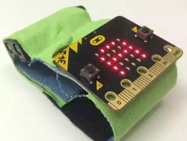 当旧牛仔裤T恤遇上Micro:bit