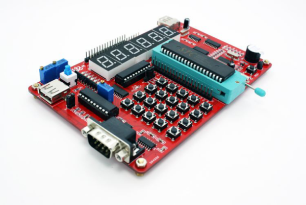 从Arduino UNO历代版本演化,看开源硬件的产品之路该怎么走 从Arduino UNO历代版本演化,看开源硬件的产品之路该怎么走