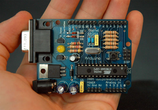 从Arduino UNO历代版本演化,看开源硬件的产品之路该怎么走 从Arduino UNO历代版本演化,看开源硬件的产品之路该怎么走