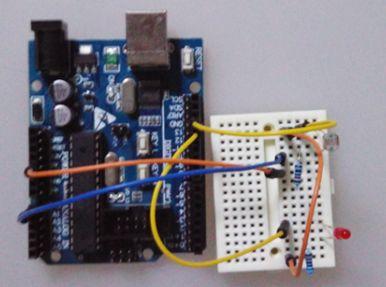 Arduino 入门之光敏电阻控制LED灯