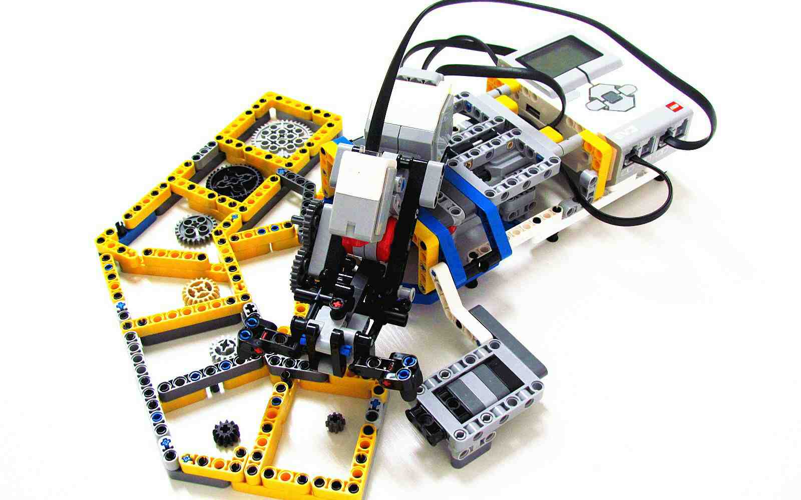 EV3基础课(九)——转动的齿轮 EV3基础课(九)——转动的齿轮