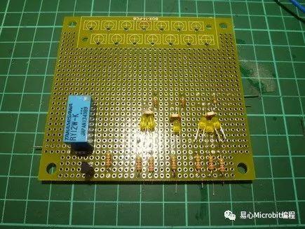 机器人课程系列：Intel Galileo喷水对战机器人