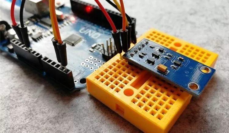 Arduino提高篇09—数字光强传感器